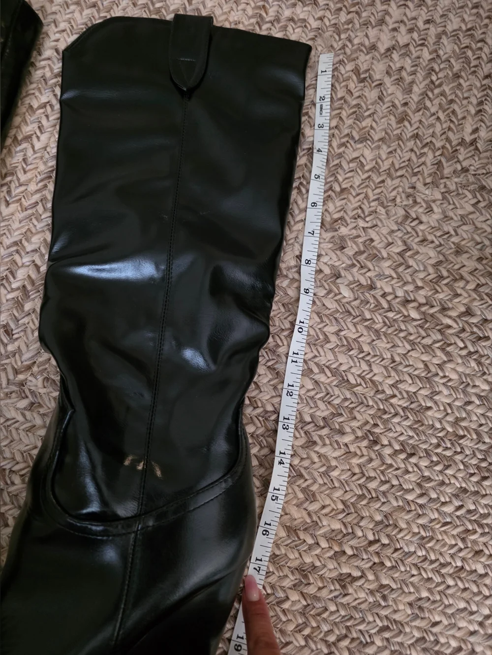 Women's Black Knee-High Pointed Toe Boots Used Excellent Condition